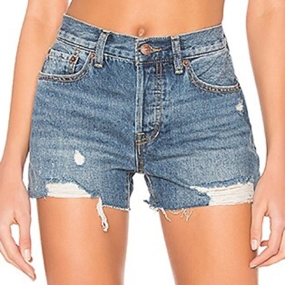 FREE PEOPLE REVOLVE Sofia Light Wash Distressed Denim Shorts size 28 - Picture 6 of 6